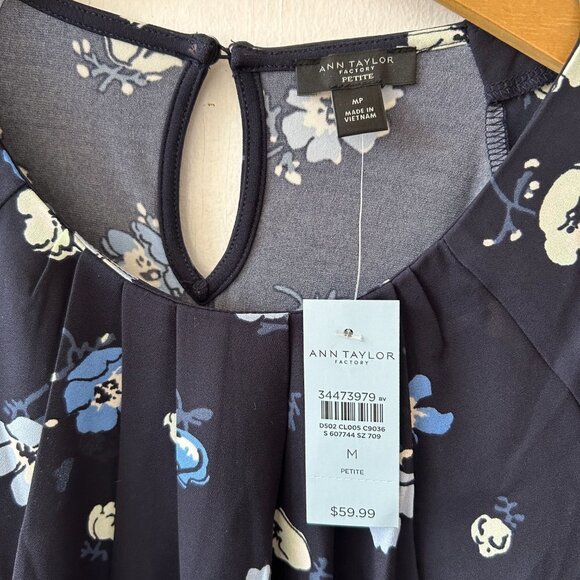 Ann Taylor Blouse Womens Medium Petite Blue Floral NWT Long Sleeve Keyhole Neck - Picture 5 of 8